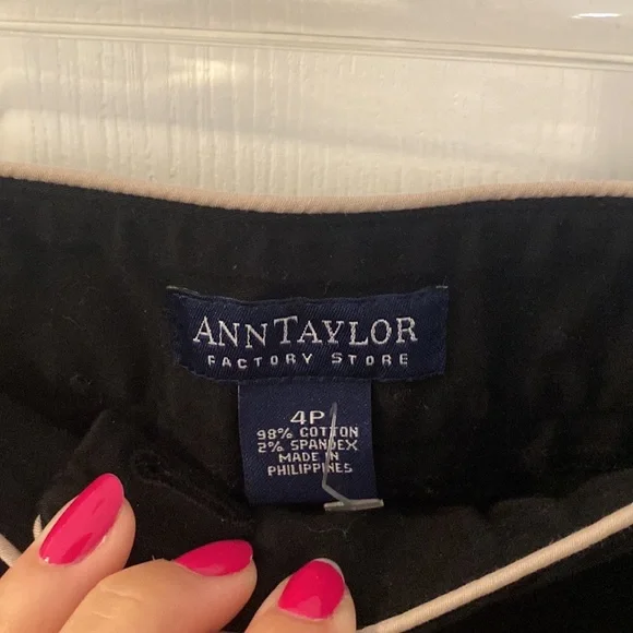 Ann Taylor pinstripe detailed skirt - Picture 2 of 4
